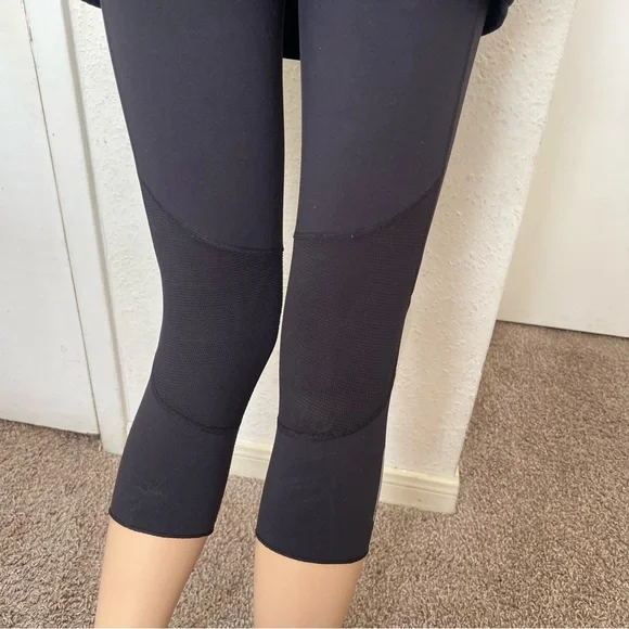 Athleta cuteness 2 in 1 skirt leggings Black size M - Picture 8 of 11